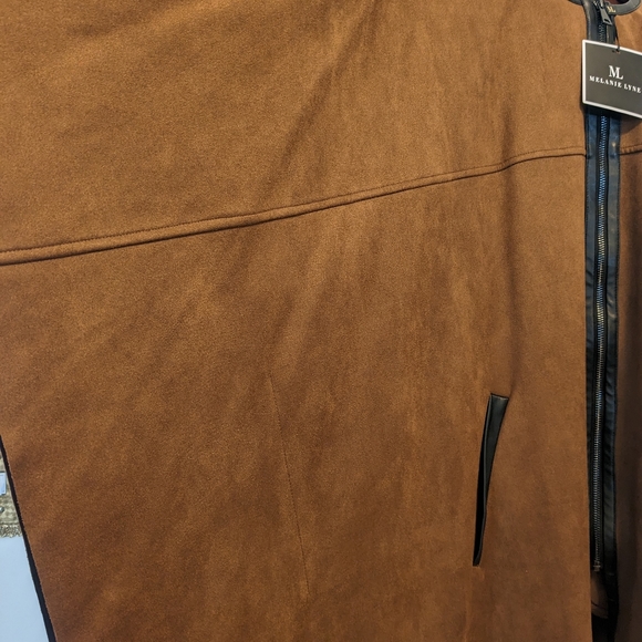Melanie Lyne cape suede with zipper - Picture 3 of 3